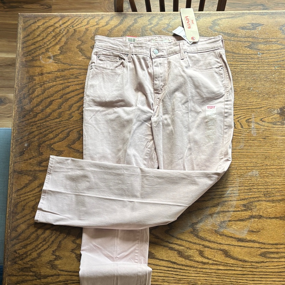 Levi's Women's Light Pink Straight-Leg Jeans